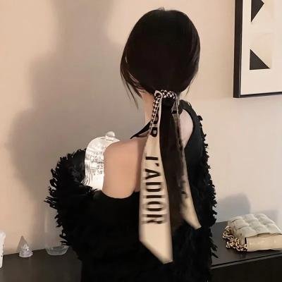 比夜更黑 高清封面